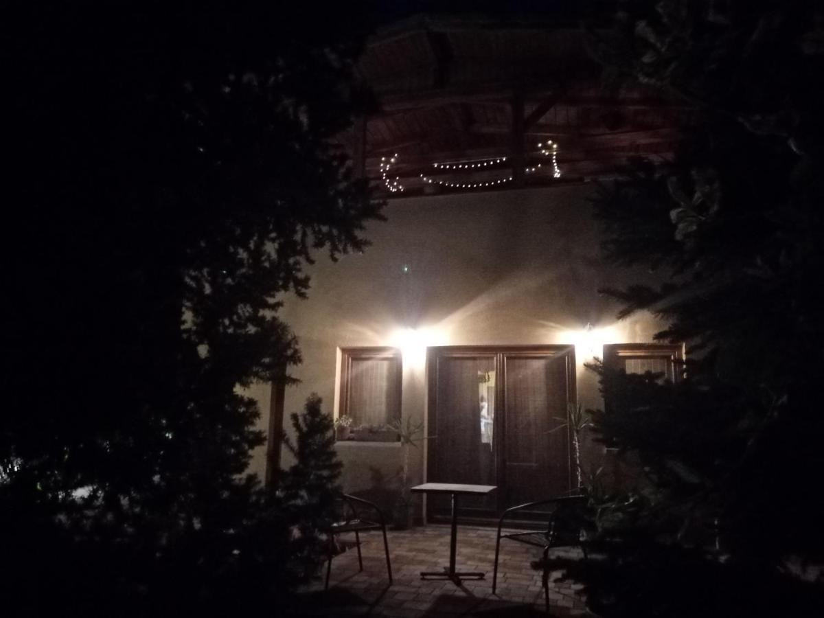 Jazmin-Szieszta Apartmanhaz Balatonfuered Eksteriør bilde
